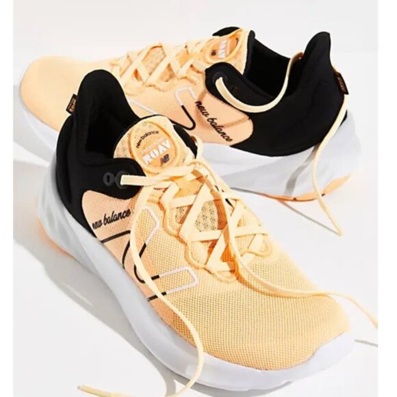 New Balance Shoes - New Balance Fresh Foam Roav Knit Sneaker